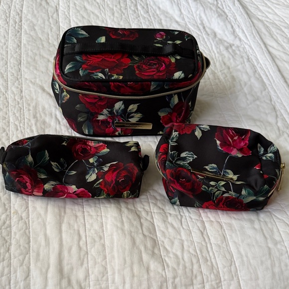 Tartan + Twine Handbags - Floral Black and Red Cosmetic Bag Set